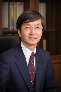 国立大学法人鳴門教育大学長　山下 一夫