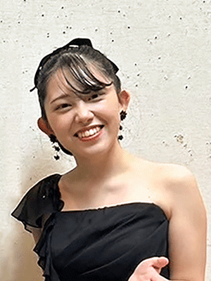片山 万由香.png .jpg