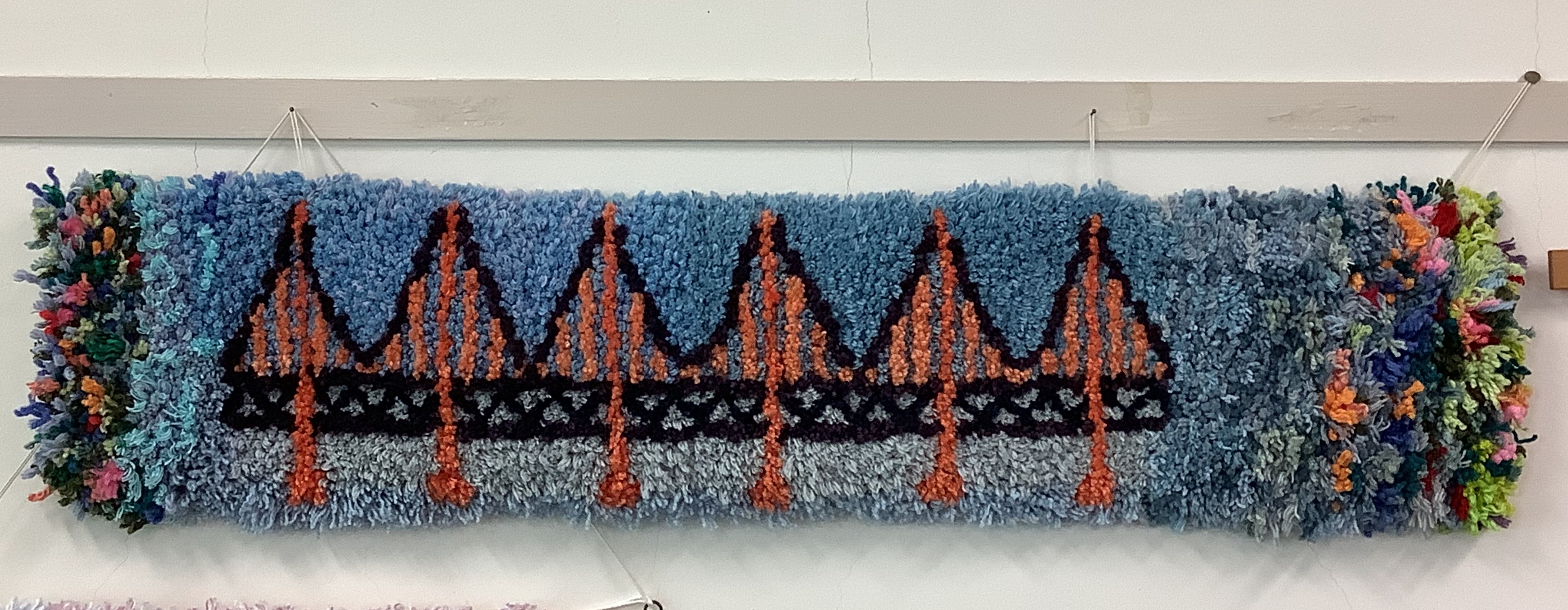 作業学習(工芸)機織り班【タペストリー】「オレンジ色の橋」