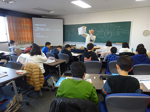 令和6年1月8日年輪年代学領域の様子の写真