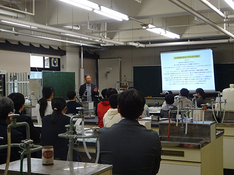 令和7年12月21日化学領域の様子の写真