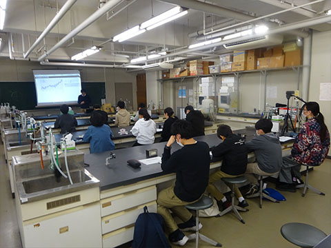 令和8年2月22日数学領域Ⅰの様子の写真