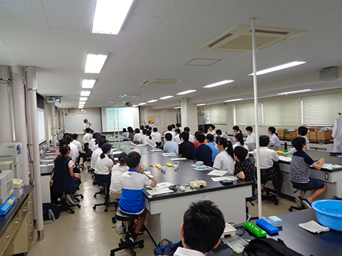 「日本生物学オリンピック講習会」の様子の写真