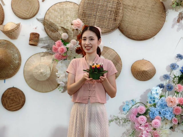 仁木祐佳さん.jpg Niki.jpg