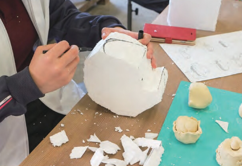 小学校教育専修図画工作科教育コース